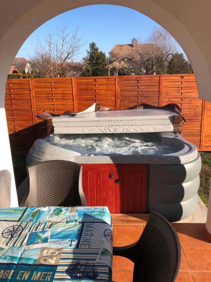 Tieff Apartmanhaz Balatonmariafuerdo Hullamtelep Balatonkeresztúr 외부 사진