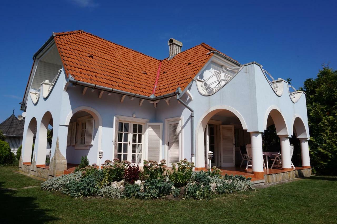 Tieff Apartmanhaz Balatonmariafuerdo Hullamtelep Balatonkeresztúr 외부 사진
