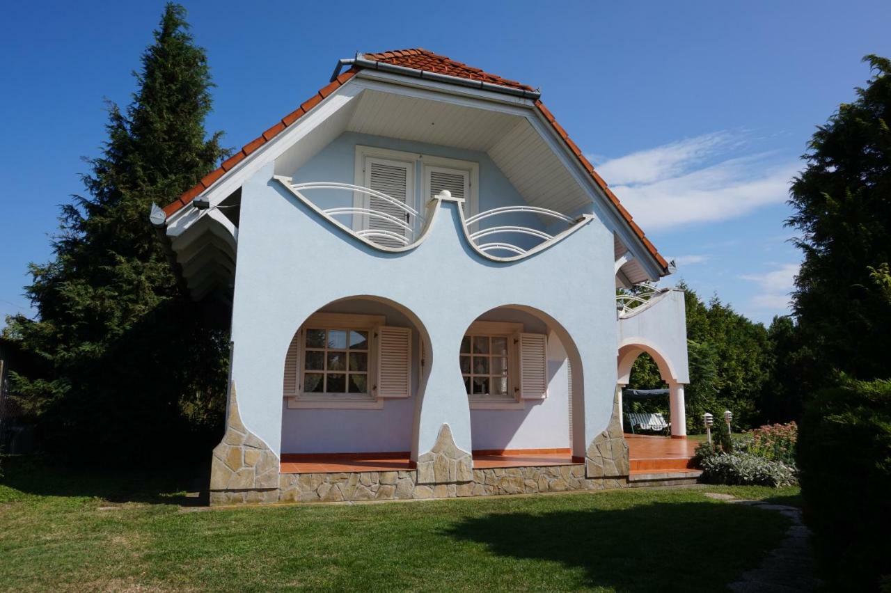 Tieff Apartmanhaz Balatonmariafuerdo Hullamtelep Balatonkeresztúr 외부 사진