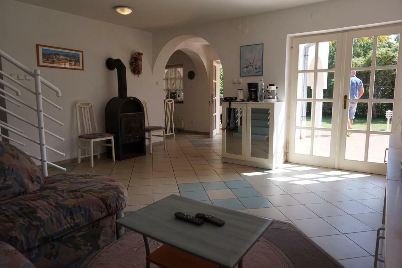 Tieff Apartmanhaz Balatonmariafuerdo Hullamtelep Balatonkeresztúr 외부 사진